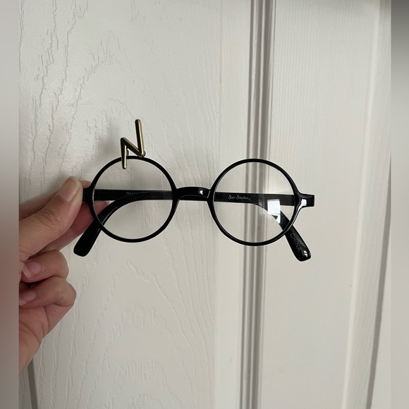 Kids Harry Potter robe and glasses - Picture 2 of 2